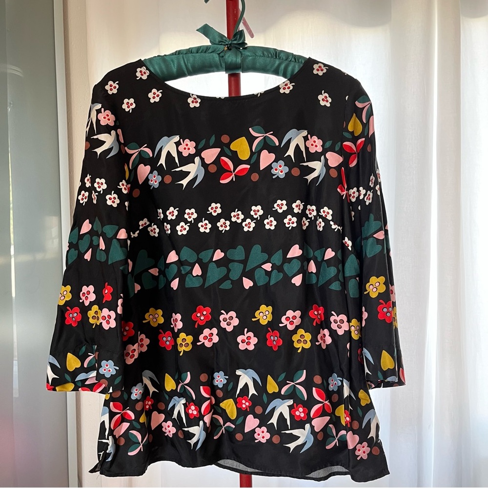 Boden blouse multicolor floral, hearts, birds on black background. UK 16/US 12